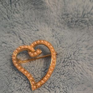 Elegant Pink Heart Brooch